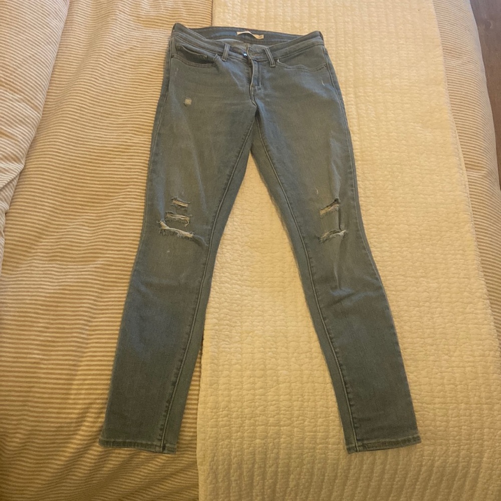 Levi’s womens ripped skinny jeans